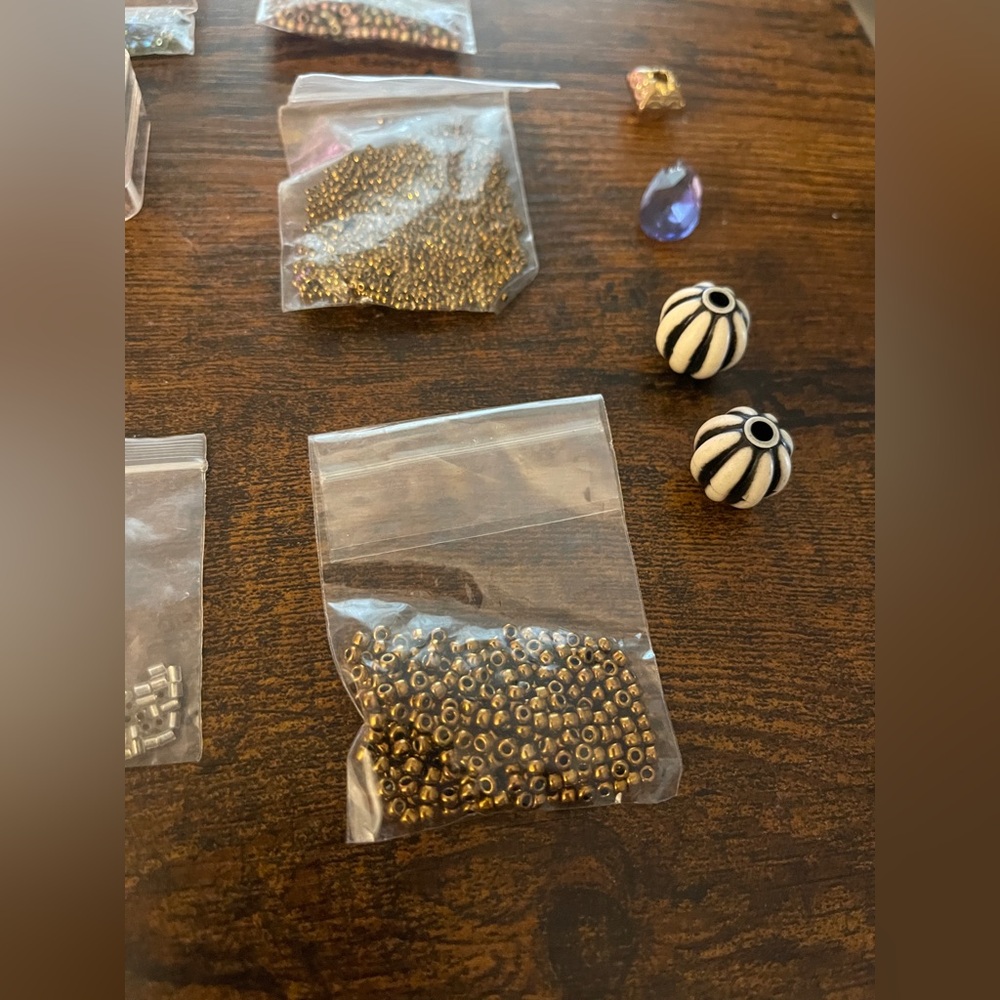 Tiny Bead Collection - Picture 2 of 6